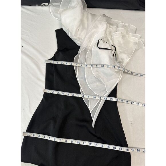 NEW $298 IEENA Mac Duggal [ 4 ] Dramatic Ruffle Cocktail Mini Dress Black‎ White - Picture 5 of 14